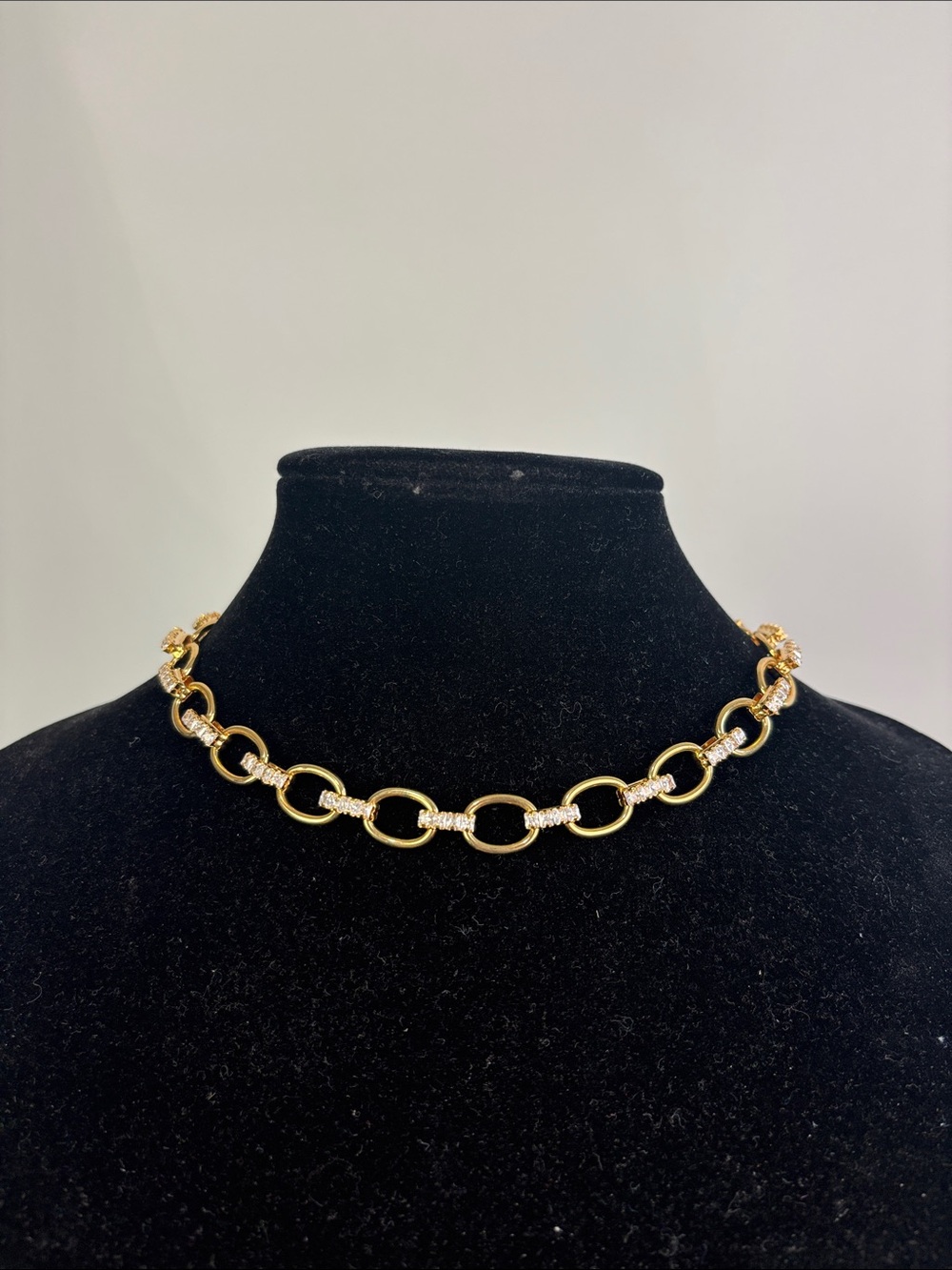 SERAFINA CRYSTAL GOLD CHAIN NECKLACE